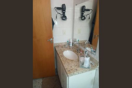 Casa à venda com 3 quartos, 133m² em Planalto, Belo Horizonte