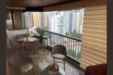 Apartamento à venda com 200m², 4 quartos e 4 vagas