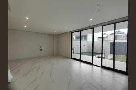 Casa de condomínio à venda com 200m², 4 quartos e 1 vagaSala