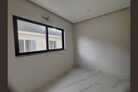 Casa de condomínio à venda com 200m², 4 quartos e 1 vagaSuíte 4
