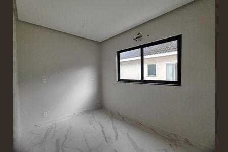 Casa de condomínio à venda com 200m², 4 quartos e 1 vagaSuíte 4