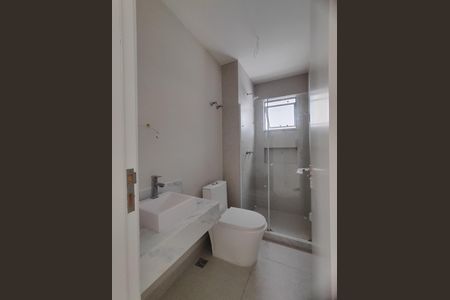Casa de condomínio à venda com 200m², 4 quartos e 1 vagaBanheiro da Suíte 4
