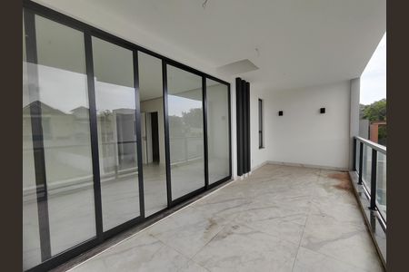 Casa de condomínio à venda com 200m², 4 quartos e 1 vagaSuíte 2 Varanda