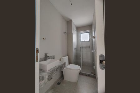 Casa de condomínio à venda com 200m², 4 quartos e 1 vagaBanheiro da Suíte 1