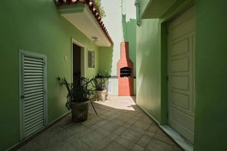 Casa à venda com 221m², 4 quartos e 3 vagas