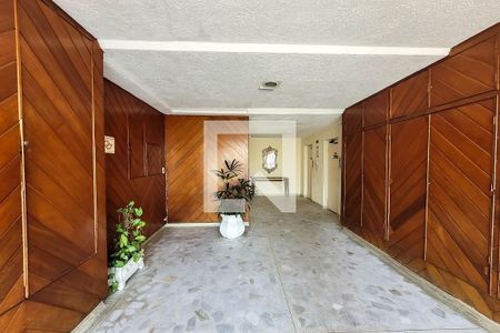 Apartamento à venda com 63m², 2 quartos e 1 vagaHall de entrada