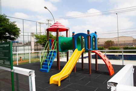 Apartamento à venda com 51m², 2 quartos e 1 vaga Apartamento à venda com 51m², 2 quartos e 1 vagaÁrea comum - Playground