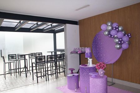 Apartamento à venda com 51m², 2 quartos e 1 vaga Apartamento à venda com 51m², 2 quartos e 1 vagaÁrea comum - Salão de festas