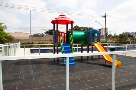 Apartamento à venda com 51m², 2 quartos e 1 vaga Apartamento à venda com 51m², 2 quartos e 1 vagaÁrea comum - Playground