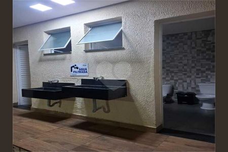 Casa à venda com 2 quartos, 68m² em Vila Metalúrgica, Santo André