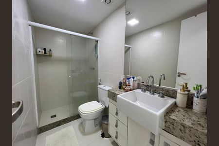 Apartamento à venda com 116m², 2 quartos e 2 vagasBanheiro