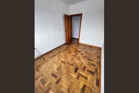 Quarto 1 de apartamento para alugar com 3 quartos, 85m² em Sarandi, Porto Alegre