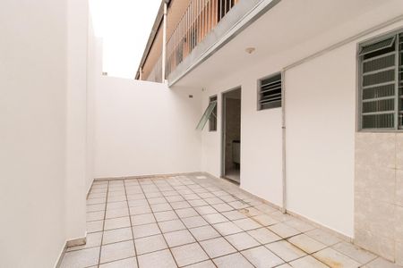 Casa para alugar com 43m², 2 quartos e 1 vagaÁrea de Serviço