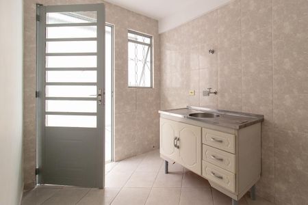 Casa para alugar com 43m², 2 quartos e 1 vagaCozinha - Armários