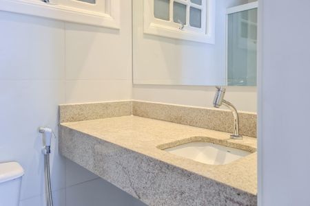 Apartamento para alugar com 26m², 1 quarto e sem vagaBanheiro 