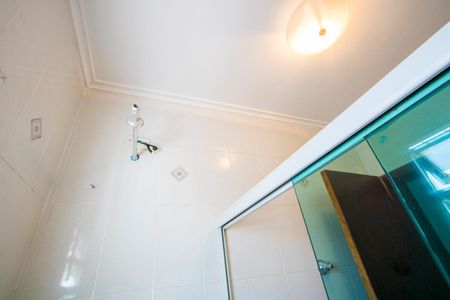 Casa para alugar com 284m², 3 quartos e 7 vagasBanheiro social