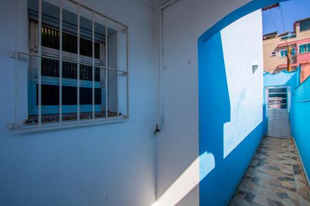 Casa para alugar com 284m², 3 quartos e 7 vagasCorredor externo