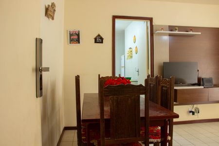 Sala de apartamento para alugar com 3 quartos, 98m² em Parque Riviera, Cabo Frio