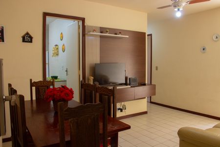 Sala de apartamento para alugar com 3 quartos, 98m² em Parque Riviera, Cabo Frio