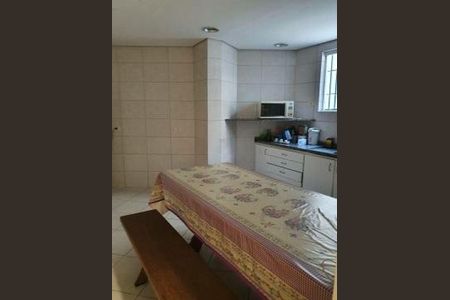 Casa para alugar com 200m², 4 quartos e 2 vagas