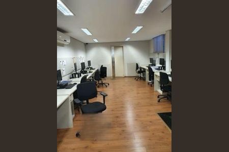 Casa à venda com 4 quartos, 200m² em Parque Jabaquara, São Paulo