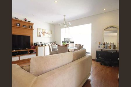 Casa à venda com 3 quartos, 150m² em Jardim Monte Kemel, São Paulo