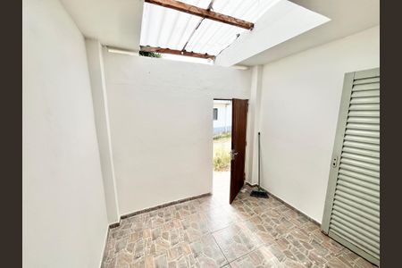 Casa de condomínio para alugar com 40m², 2 quartos e 1 vagaÁrea de Serviço