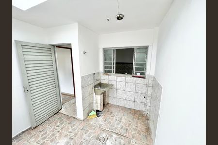 Casa de condomínio para alugar com 40m², 2 quartos e 1 vagaÁrea de Serviço