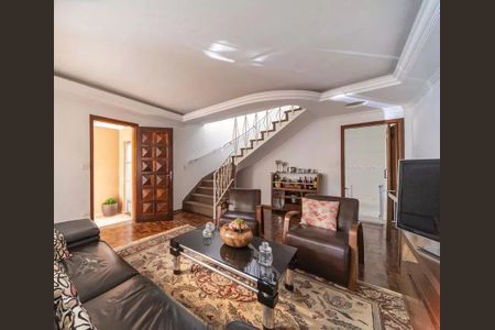 Casa à venda com 3 quartos, 182m² em Vila Alice, Santo André