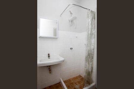 Banheiro de apartamento para alugar com 1 quarto, 31m² em Bom Fim, Porto Alegre