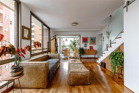 Apartamento à venda com 3 quartos, 222m² em Vila Madalena, São Paulo