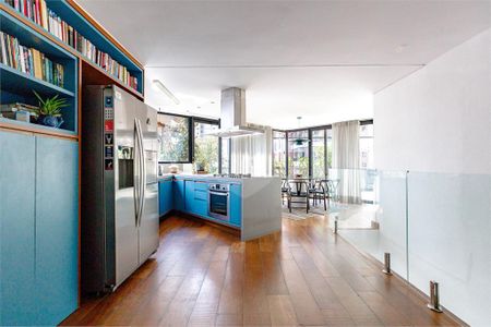 Apartamento à venda com 3 quartos, 222m² em Vila Madalena, São Paulo