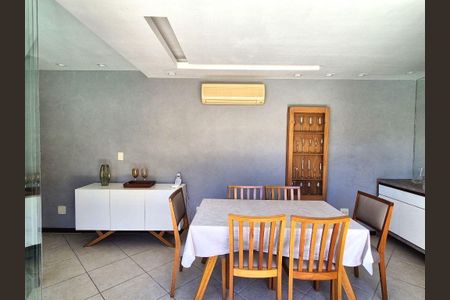 Apartamento à venda com 201m², 4 quartos e 2 vagas