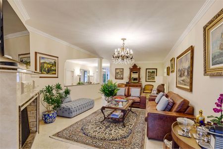Casa à venda com 600m², 4 quartos e 8 vagas