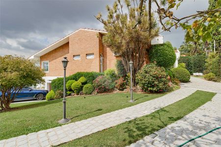 Casa à venda com 600m², 4 quartos e 8 vagas