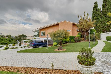 Casa à venda com 600m², 4 quartos e 8 vagas
