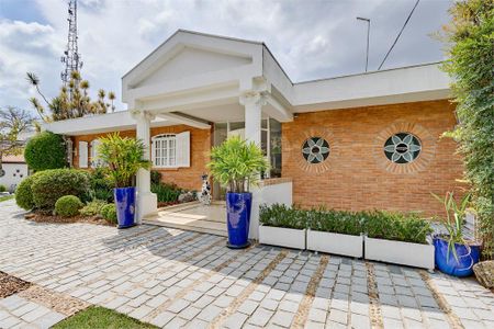 Casa à venda com 600m², 4 quartos e 8 vagas