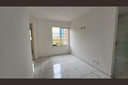 Sala de apartamento para alugar com 2 quartos, 45m² em Jardim do Vale, Itaquaquecetuba