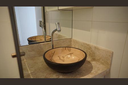 Lavabo de apartamento à venda com 3 quartos, 68m² em Gopouva, Guarulhos
