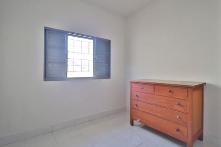 Casa para alugar com 100m², 2 quartos e 2 vagasQuarto 2