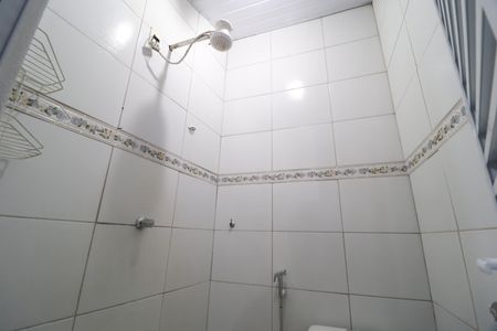 Casa para alugar com 100m², 2 quartos e 2 vagasBanheiro Social