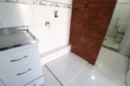 Casa para alugar com 100m², 2 quartos e 2 vagasCozinha