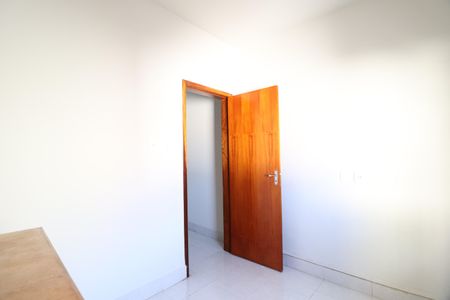 Quarto 2 de casa para alugar com 2 quartos, 100m² em Lídice, Uberlândia