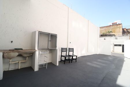 Casa para alugar com 100m², 2 quartos e 2 vagasÁrea de Serviço