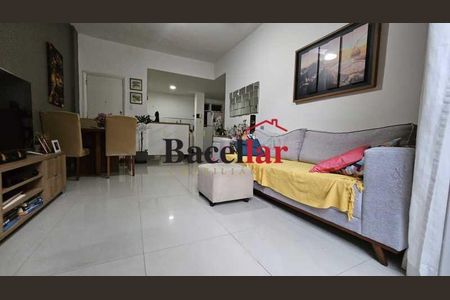 Apartamento à venda com 80m², 2 quartos e sem vaga