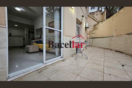Apartamento à venda com 80m², 2 quartos e sem vaga