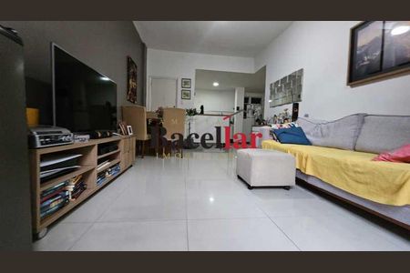 Apartamento à venda com 80m², 2 quartos e sem vaga