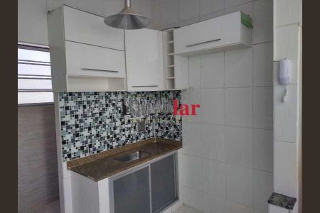 Apartamento à venda com 79m², 2 quartos e sem vaga