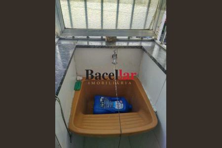 Apartamento à venda com 79m², 2 quartos e sem vaga