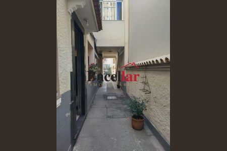 Apartamento à venda com 79m², 2 quartos e sem vaga